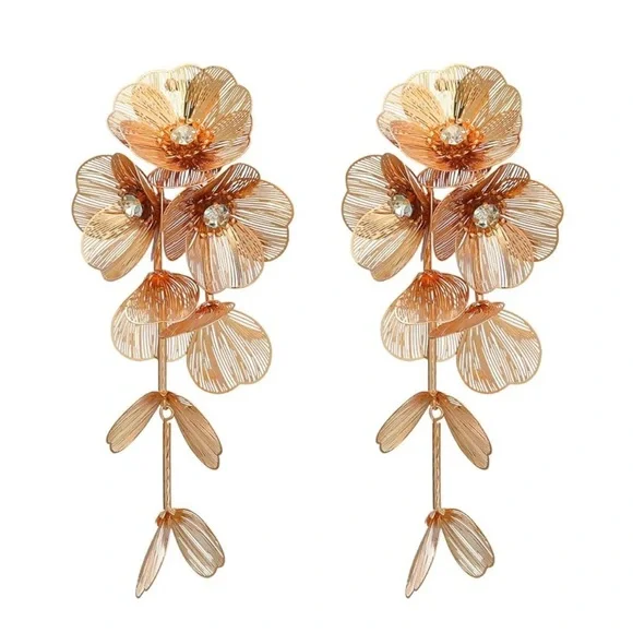 Zara Famous Kate Middleton Floral Statement Earrings - Picture 4 of 7